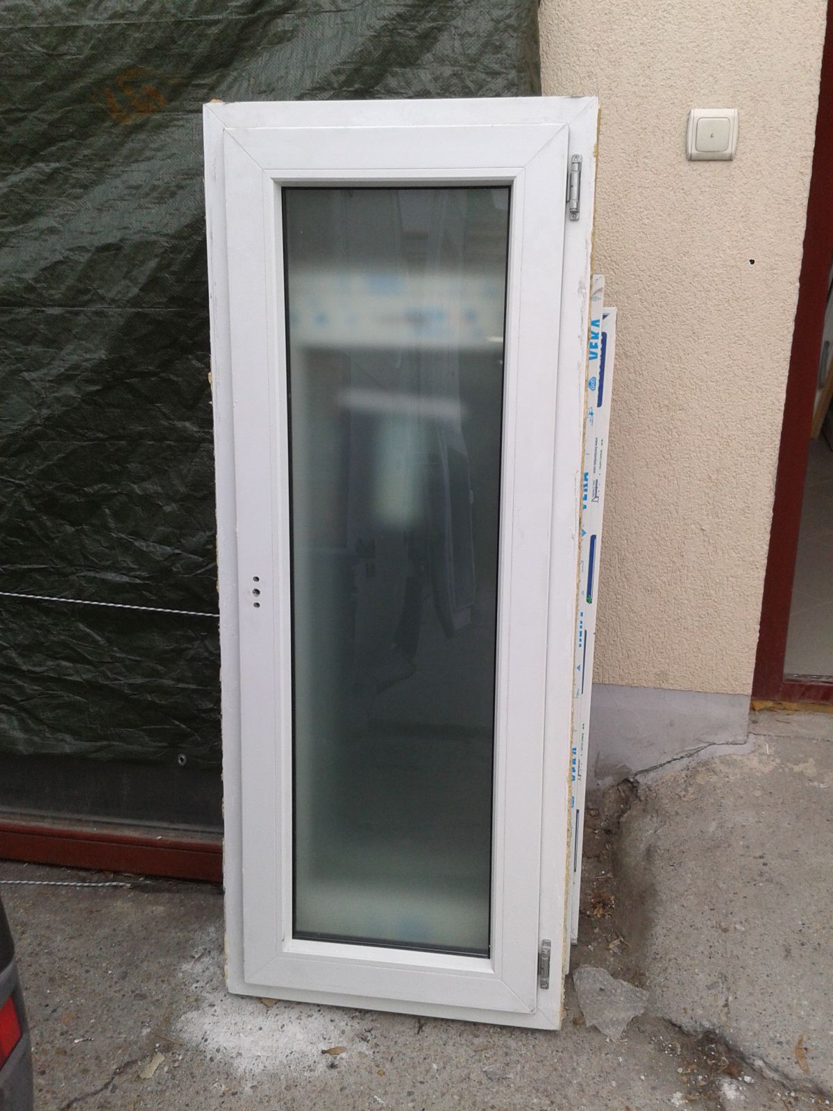148x58 Műanyag bukó ablak(homokfúvott üveggel) 148x58 Műanyag bukó ablak(homokfúvott üveggel)